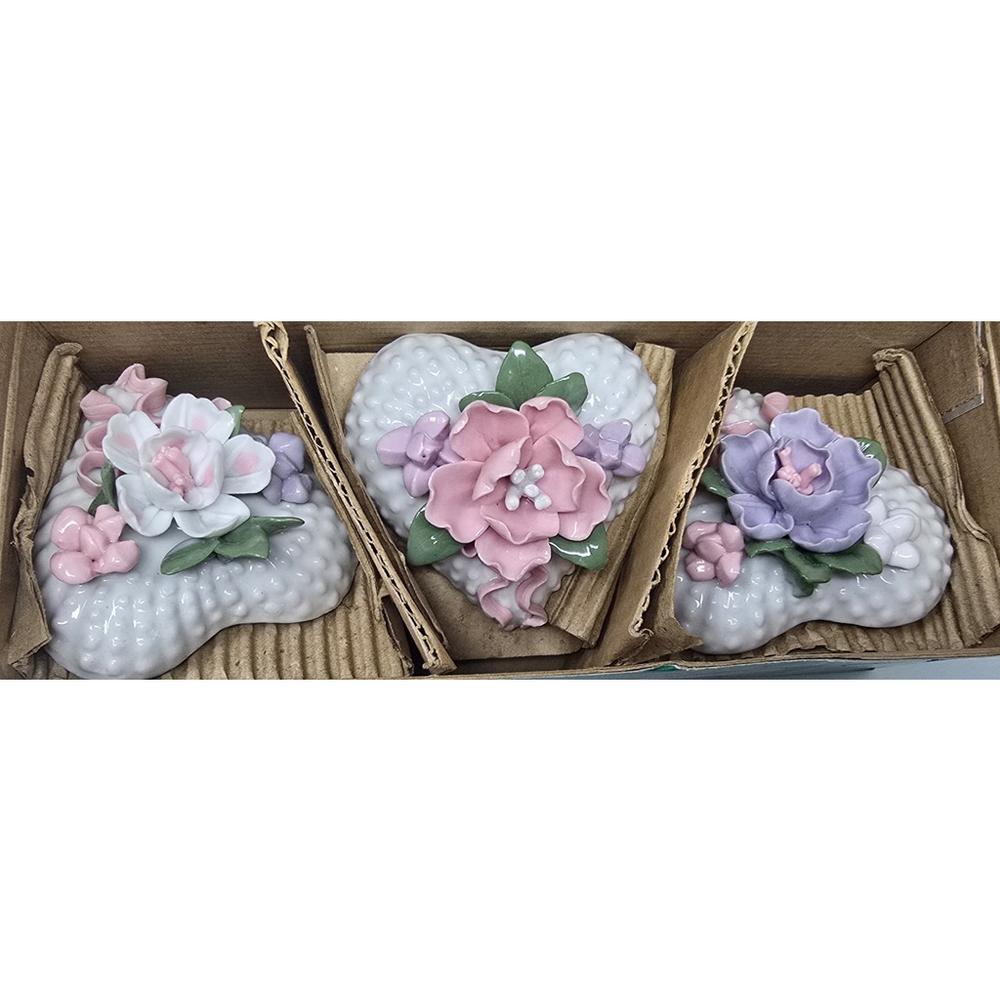 Gorgeous NEW Vintage Porcelain Heart Shaped Floral Set Of 3 Trinket Box Flower